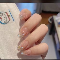 -悦指间美甲美睫