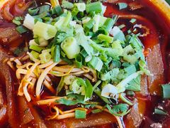 -拈签一笑黄牛肉辣卤串串