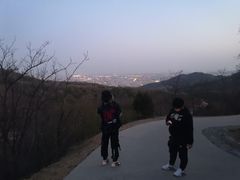 -鬼笑石后山停车场
