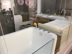 -海豚湾高端月子会所(黄浦店)