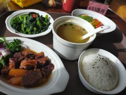 -莲芯花月子会所