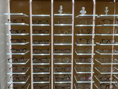 -亚伦眼镜公司(江川路店)