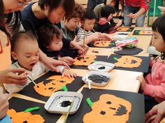 -小门牙好性格托育(北外滩中心)