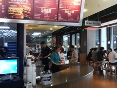 -The Habit Burger Grill 哈比特汉堡(复兴soho店)