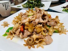 石榴花炒肉-喜林苑·稻田餐厅(品相府店)