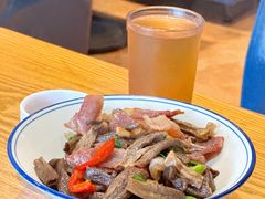 鹿茸菌炒腊肉-妈妈的味道(和顺古镇店)