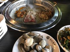 -海吃海喝海鲜烤肉餐厅