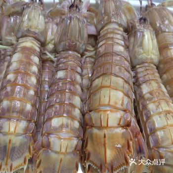 我在外面吃饭几乎都不怎么拍照，唯独这次每道菜上来之前