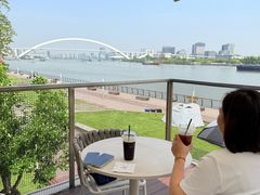 -Manner Coffee(徐汇滨江店)
