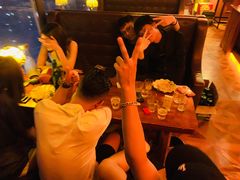 -無名记忆Music Bar夜景怀旧酒吧