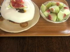 百香果酱水果松饼-春风十里咖啡馆