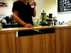 -WOW coffee