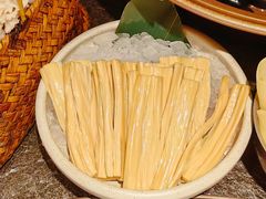 -三出山火锅(南京万象天地店)