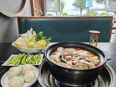 -野菌皇海景野生菌火锅(滨海大道店)