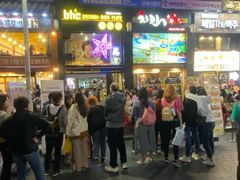 -BHC炸鸡(明洞总店)