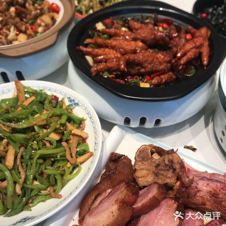 荷包蛋小炒肉家常合徽宴