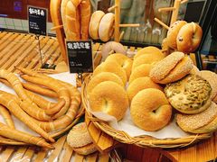 -Dough&Joe团憩(瑞虹天地月亮湾店)