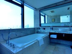 -上海龙之梦万丽酒店