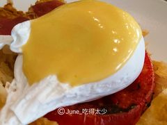 -Common Table · Brunch & Coffee