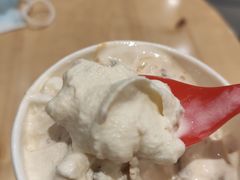 朗姆葡萄巴旦木暴风雪-DQ·蛋糕·冰淇淋(茂业天地店)