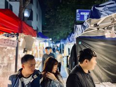 -吴山路夜市