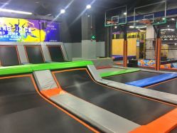 -蹦贝运动中心·蹦床·攀岩·闯关(龙岗店)