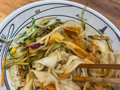 -陇上秦轩西安biangbiang面(朝龙汇店)