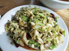 炒圆白菜-望湖烤鱼