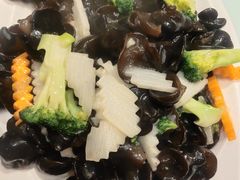 清肺小炒-添福来墨鱼饺子 · 海鲜东北菜(泡崖店)