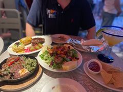 -Chili's Cafe&Bar奇利斯(滨江店)