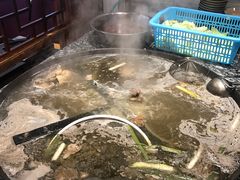 -谢老五跷脚牛肉·非遗传承店