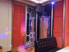 -蓝尊量贩(黄河路店)