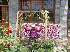 -百里峡七彩艺术小镇