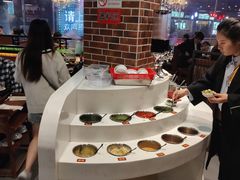 自助调料区-六合里雄记汕头牛肉火锅(东门店)