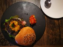 -HIGH FIVE哈福手工汉堡(桂林路店)