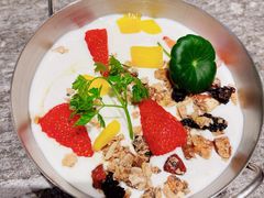 希腊酸奶碗-SHADOWS•Bistro&Eatery(安福路店)