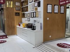 -雅悦齿科(顾村公园店)