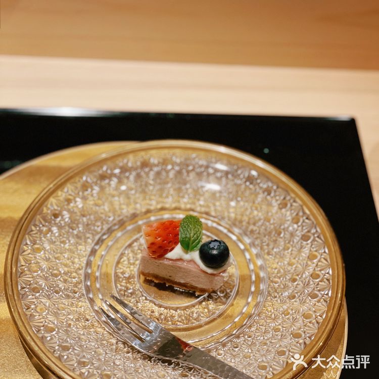 上海新店｜最难预订的寿司店鮨青升级版来啦