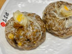 蛋黄芝士纸皮烧麦-鑫震源·苏式大虾生煎(山塘街店)