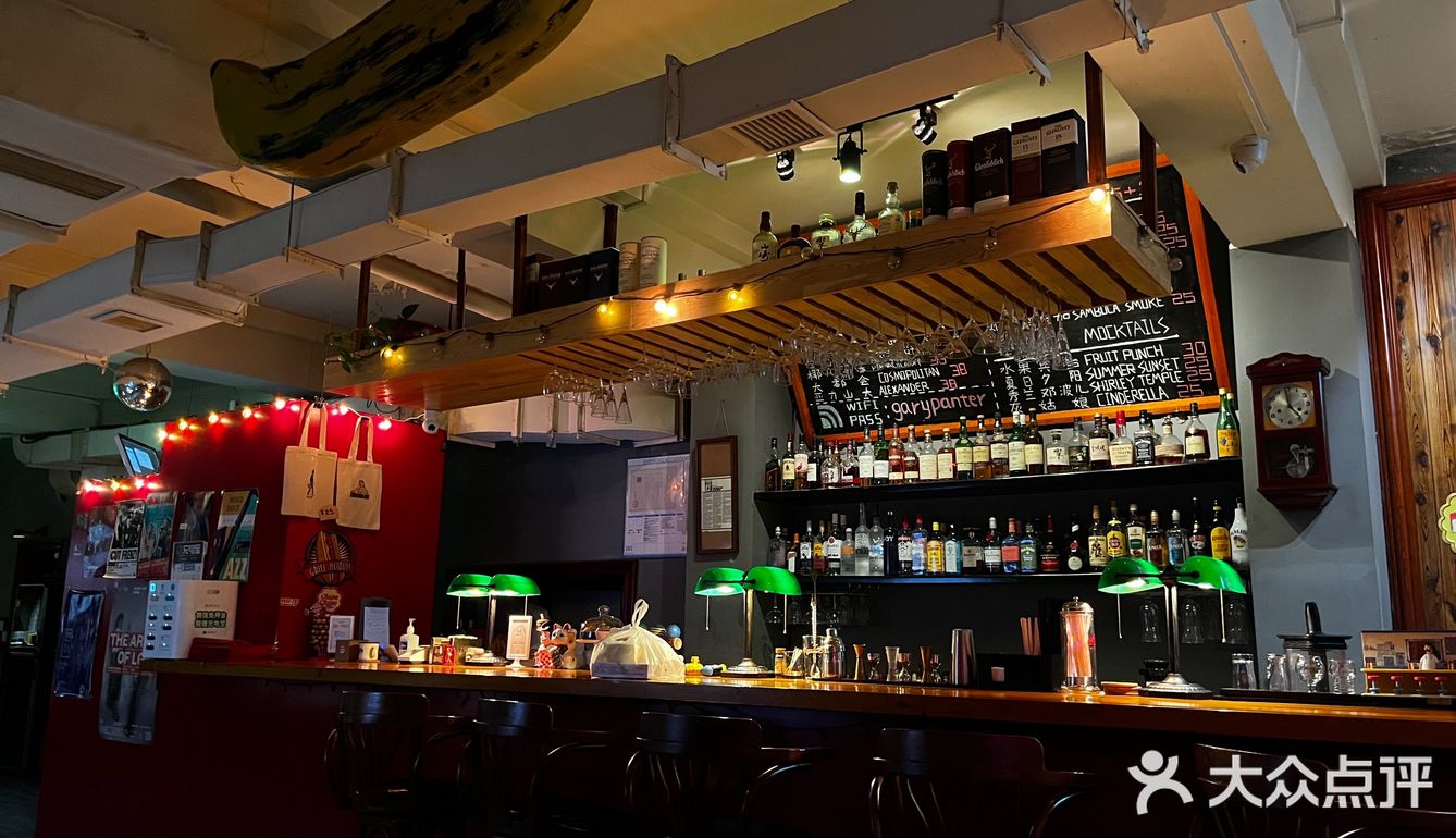 沈阳美式餐吧天花板