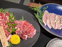 -山川小町·极番烧肉(新地假日广场店)