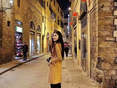 -文艺复兴百货(米兰大教堂广场店)