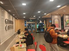 -麦当劳(轻轨曹杨路店)