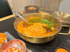 -臻牛烤肉