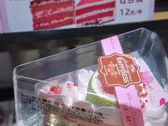 红丝绒蛋糕-Caidie Bakery采蝶轩(百越店)