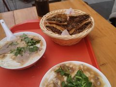 -方中山胡辣汤(成都首店)