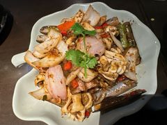 -大头虾越式风味餐厅(光明广场店)