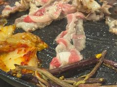 -江南猪肉商会无限续吃(弘大店)