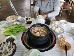 -鲁朗边巴次仁农家石锅