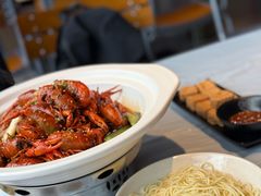 -肥肥虾庄·金牌油焖大虾(杨园滨江时代walk店)